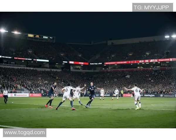 拜仁慕尼黑雄风再起！大胜沃尔夫斯堡，夺得关键胜利！