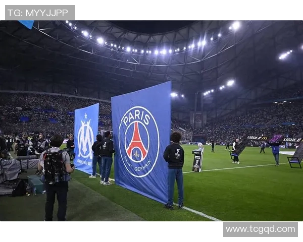 法甲联赛重新启动，巴黎圣日耳曼迎战马赛，梅西或将亮相