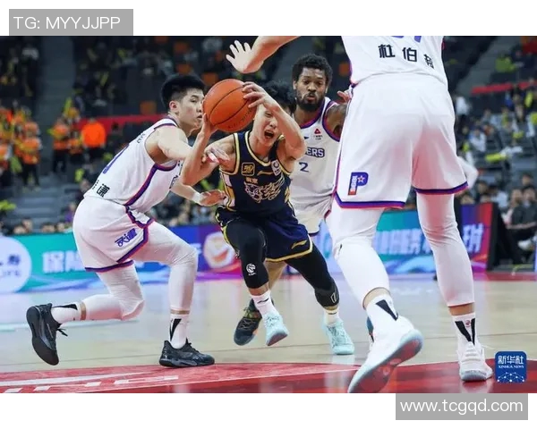 广东宏远击败辽宁本钢获得胜利,取得季后赛首胜 广东宏远击败辽宁本钢获得胜利,取得季后赛首胜