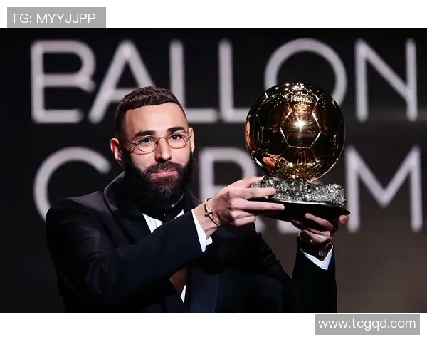 皇马官方确认与本泽马续约至2023年——一代传奇的续章