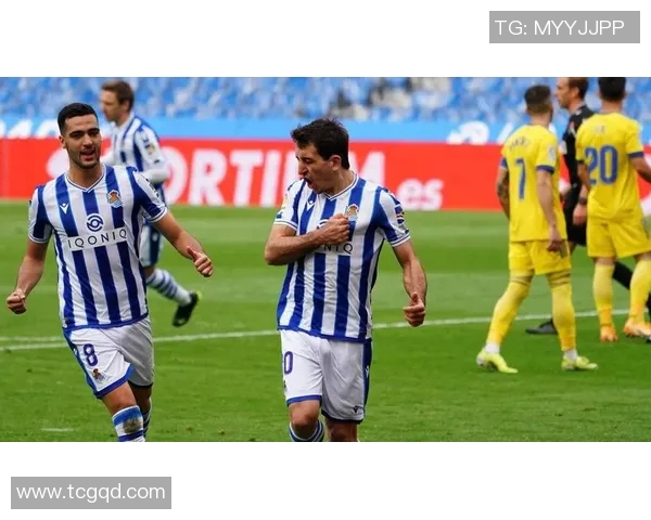 皇马主帅佩雷斯：本赛季要争取三冠王