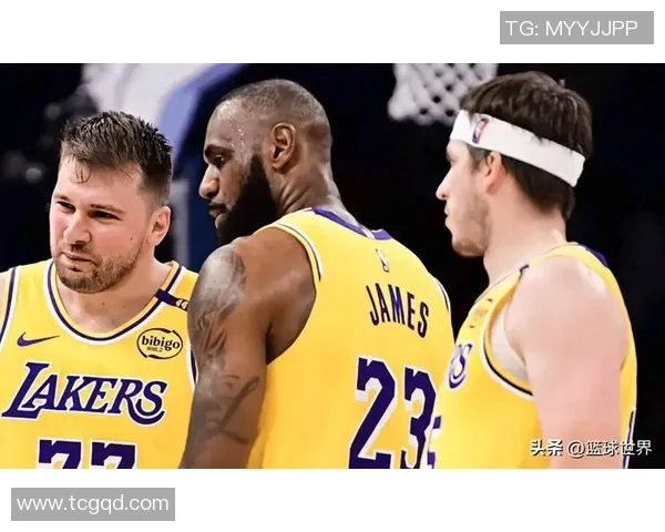 开拓者主场失利，湖人取得两连胜，续写传奇