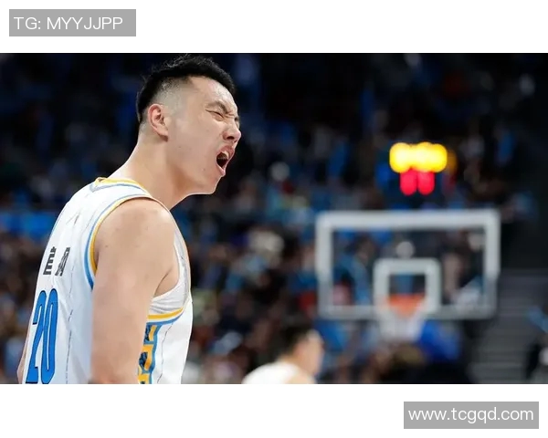 辽宁本钢球员在比赛中受伤，恐影响后续比赛