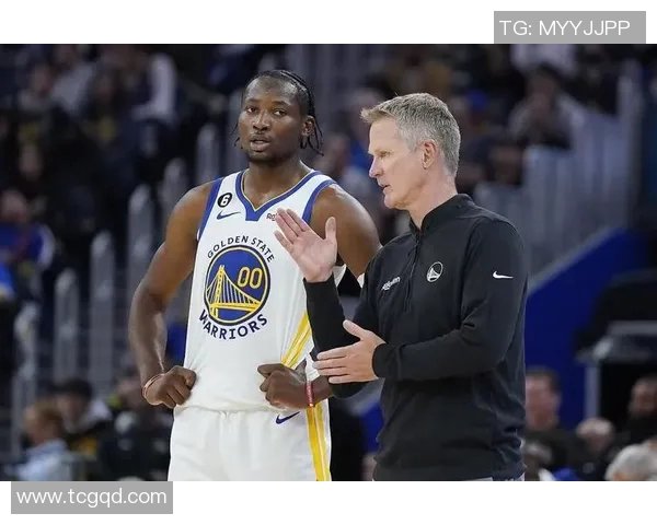 勇士击败猛龙，克里斯延续出色表现