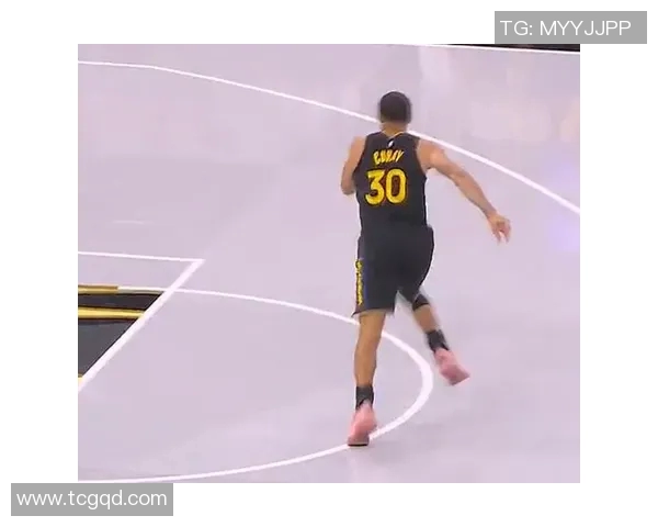 勇士主场惨败，库里跌落神坛