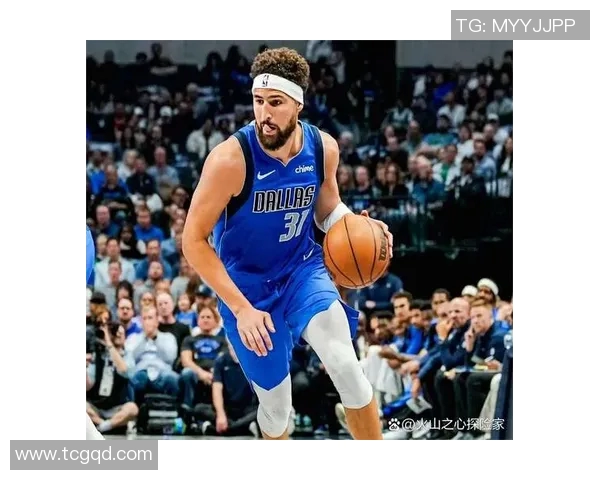 独行侠队主场不敌对手，遭受失利：赛场背后的故事