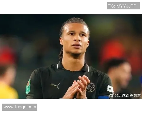 西甲豪门巴塞罗那宣布签约新后卫，球迷期待他的表现